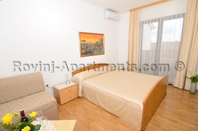 Apartments Milena - Room Smeđa | Image 1