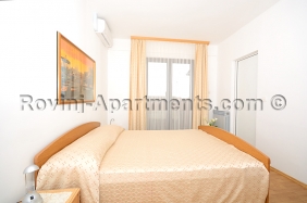 Apartments Milena - Room Smeđa | Image 3